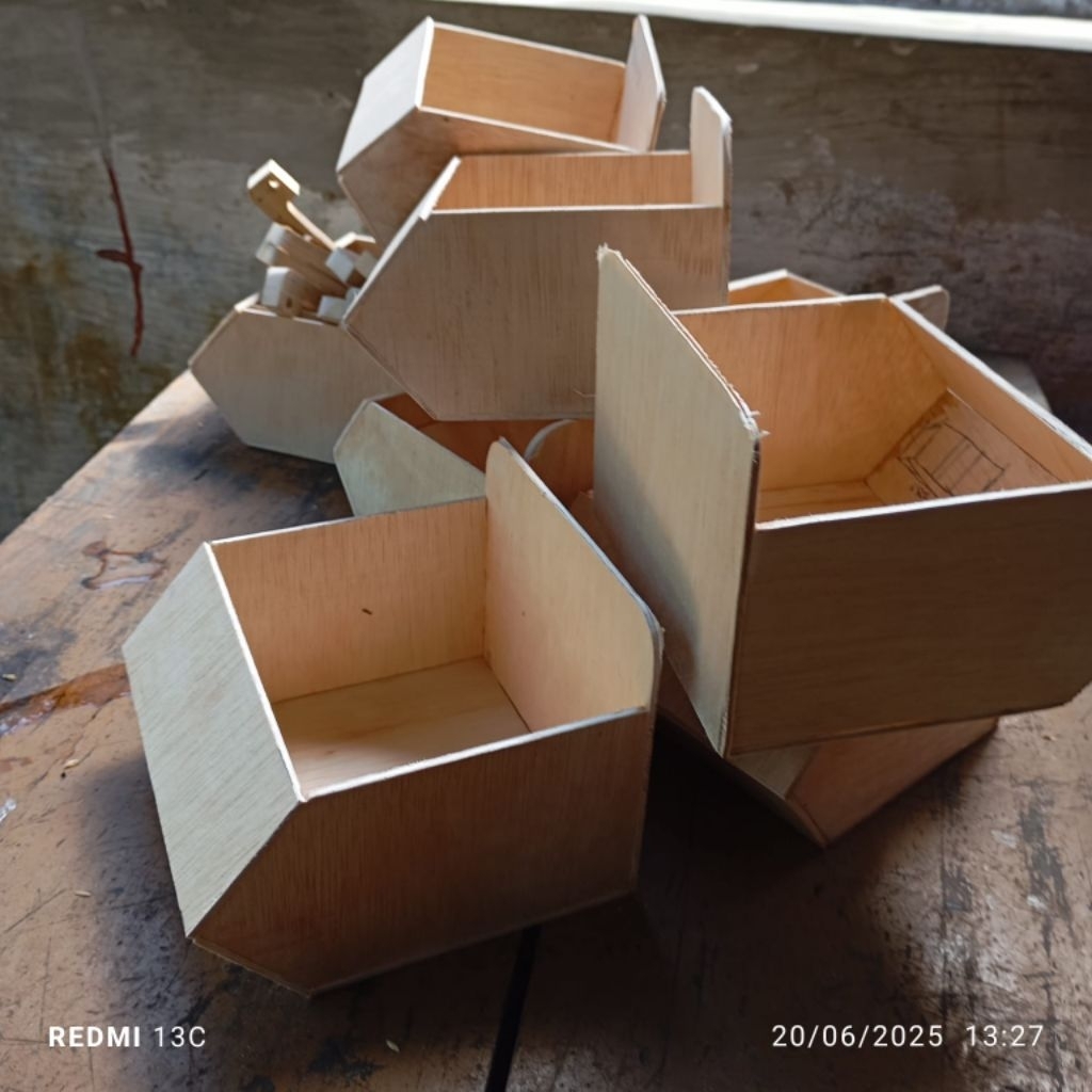 sarang burung kenari model kotak