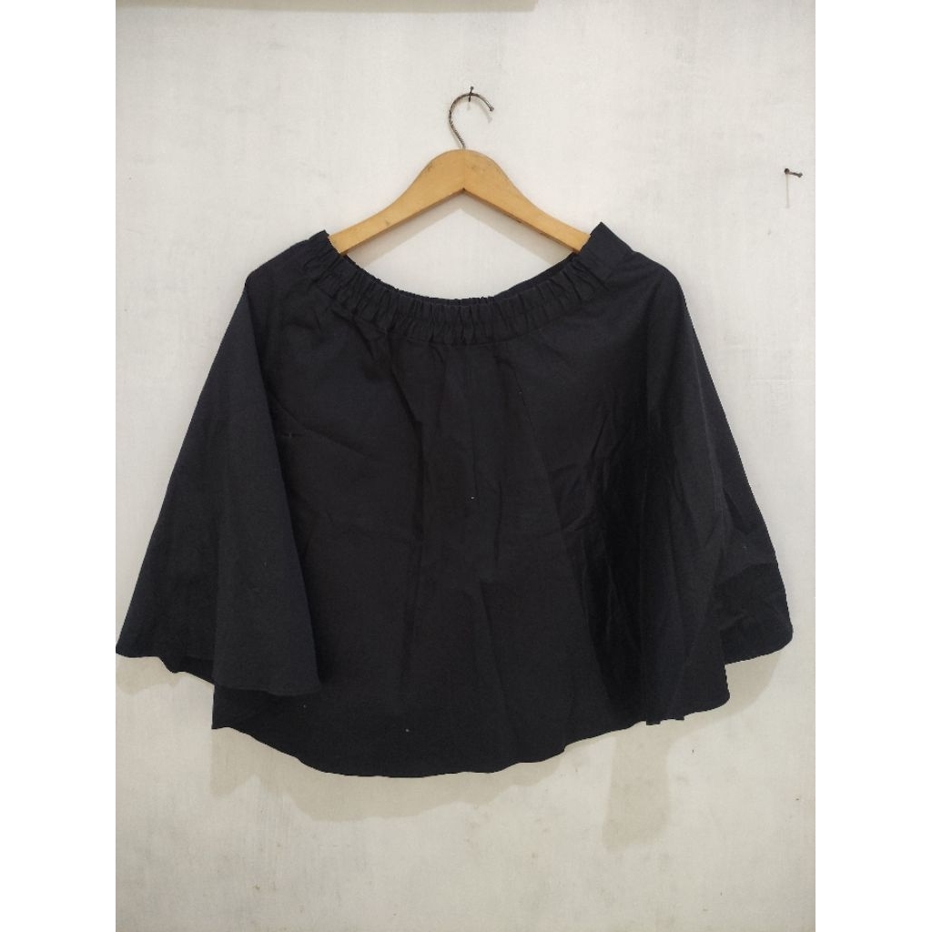 rok cewek earth music