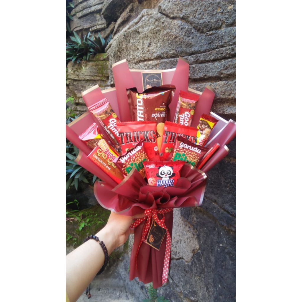 

Buket snack campur (merah)