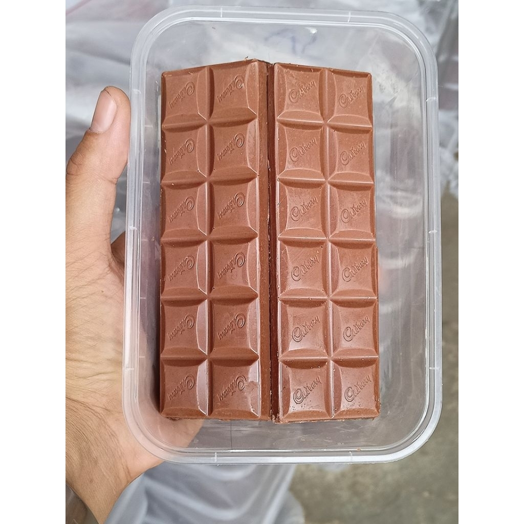 

Cokelat patahan 500gram