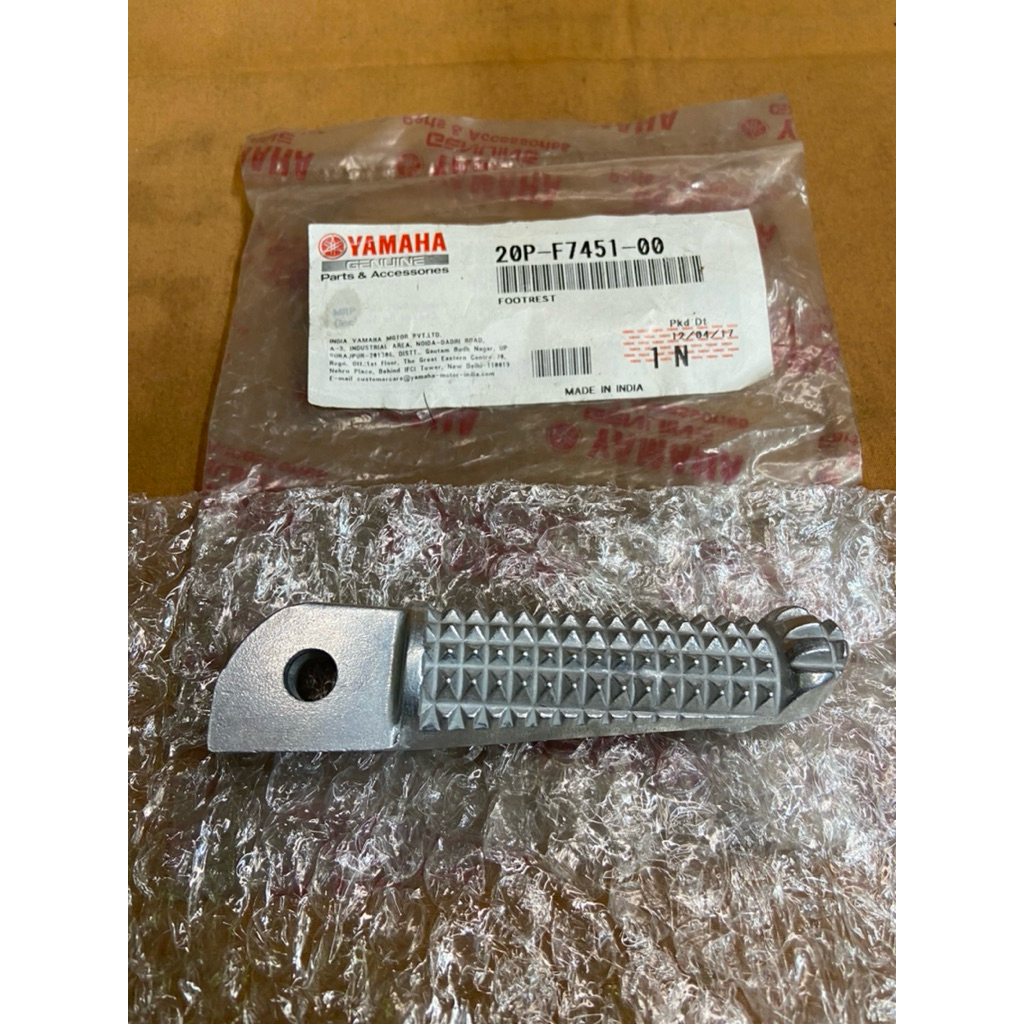 Footstep Besi Injakan Depan Kiri Xabre Mt15 Mt 15 20P-F7451-00