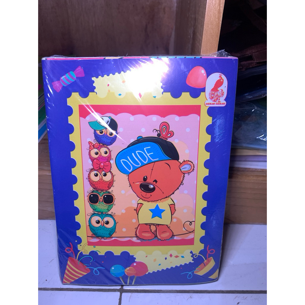 

Buku tulis murah isi 30 lembar merek merak merah