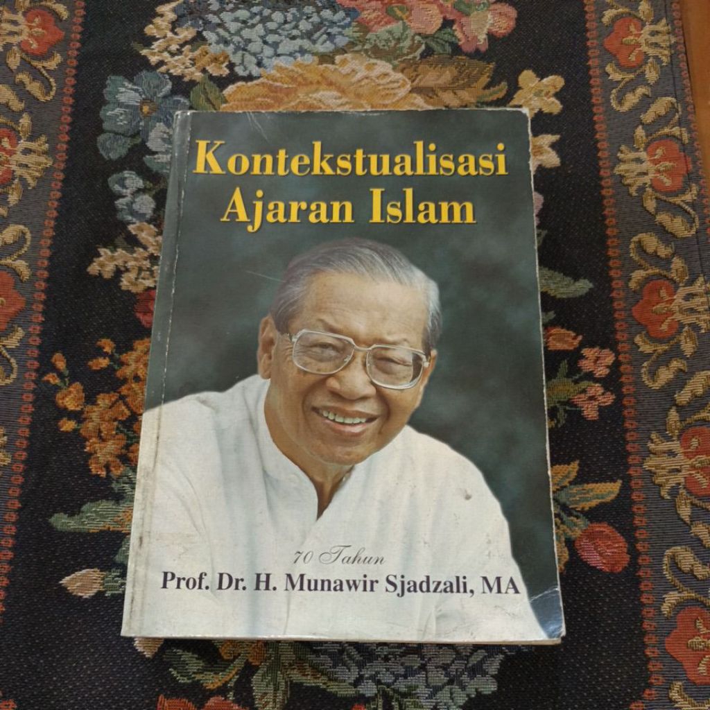buku original kontekstualisasi ajaran Islam prof dr h Munawir sjadzali