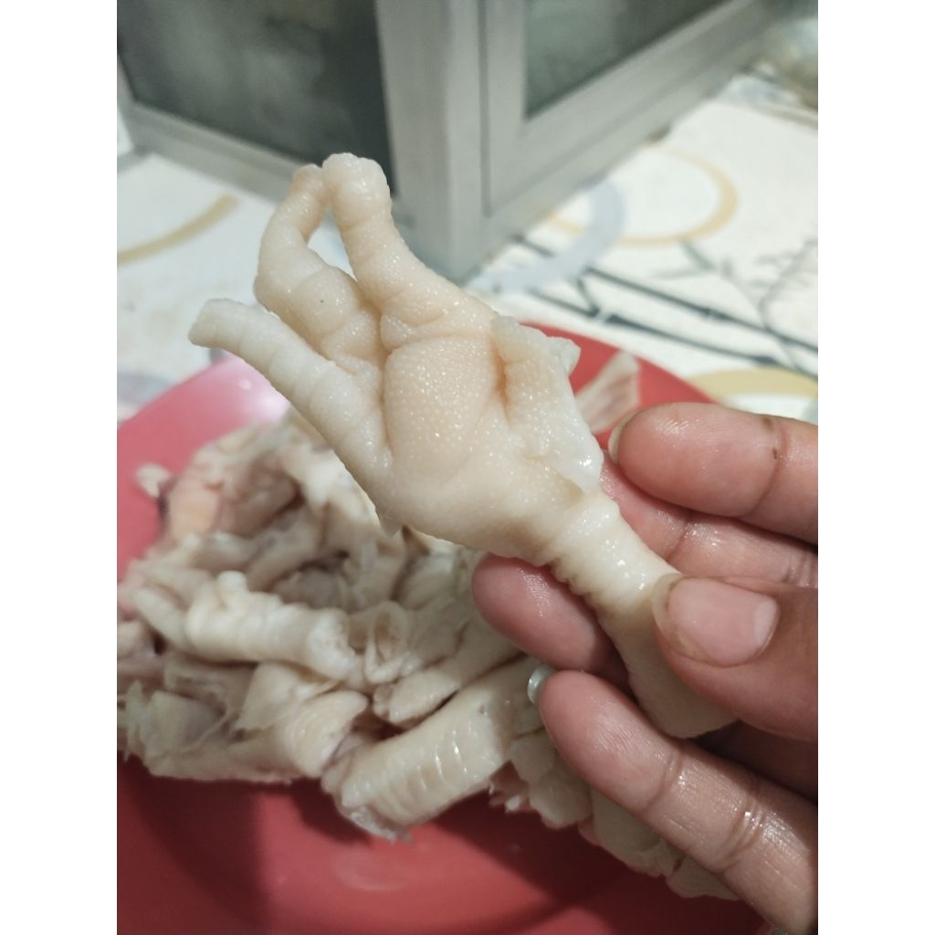

ceker tanpa tulang 1kg isi banyak besar2