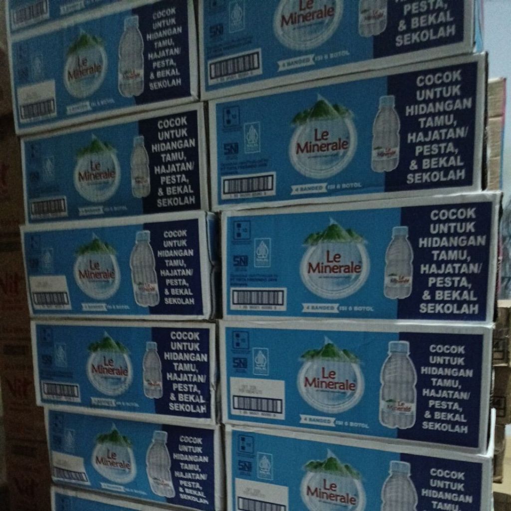 

Le Mineral 330ml isi 24botol