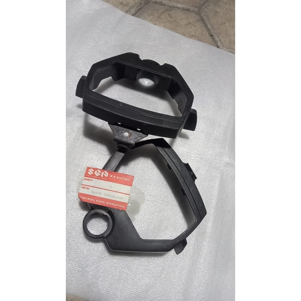 cover spedometer suzuki sprinter original
