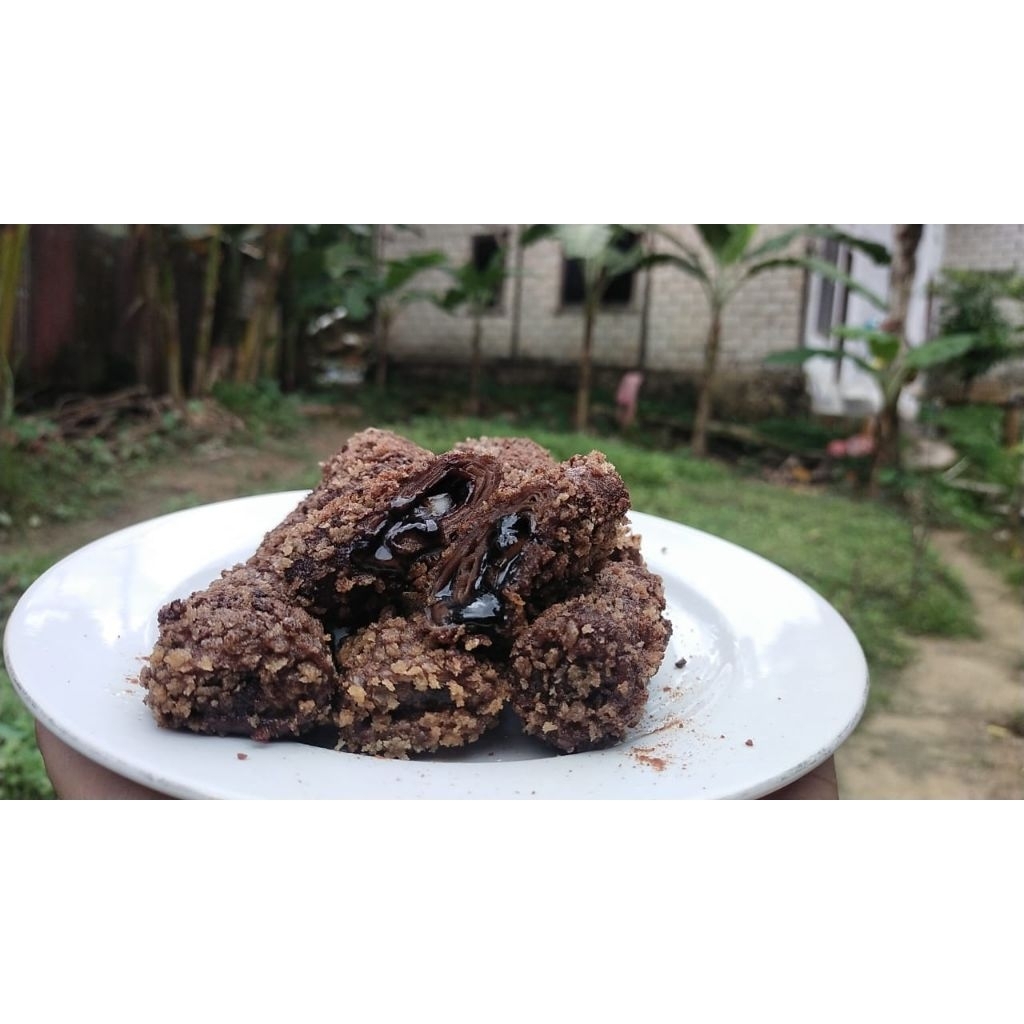 

risol coklat best seller