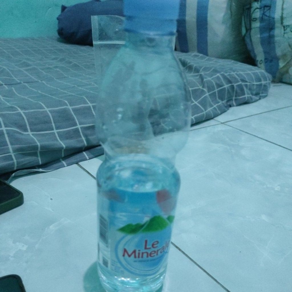 

air putih le mineral
