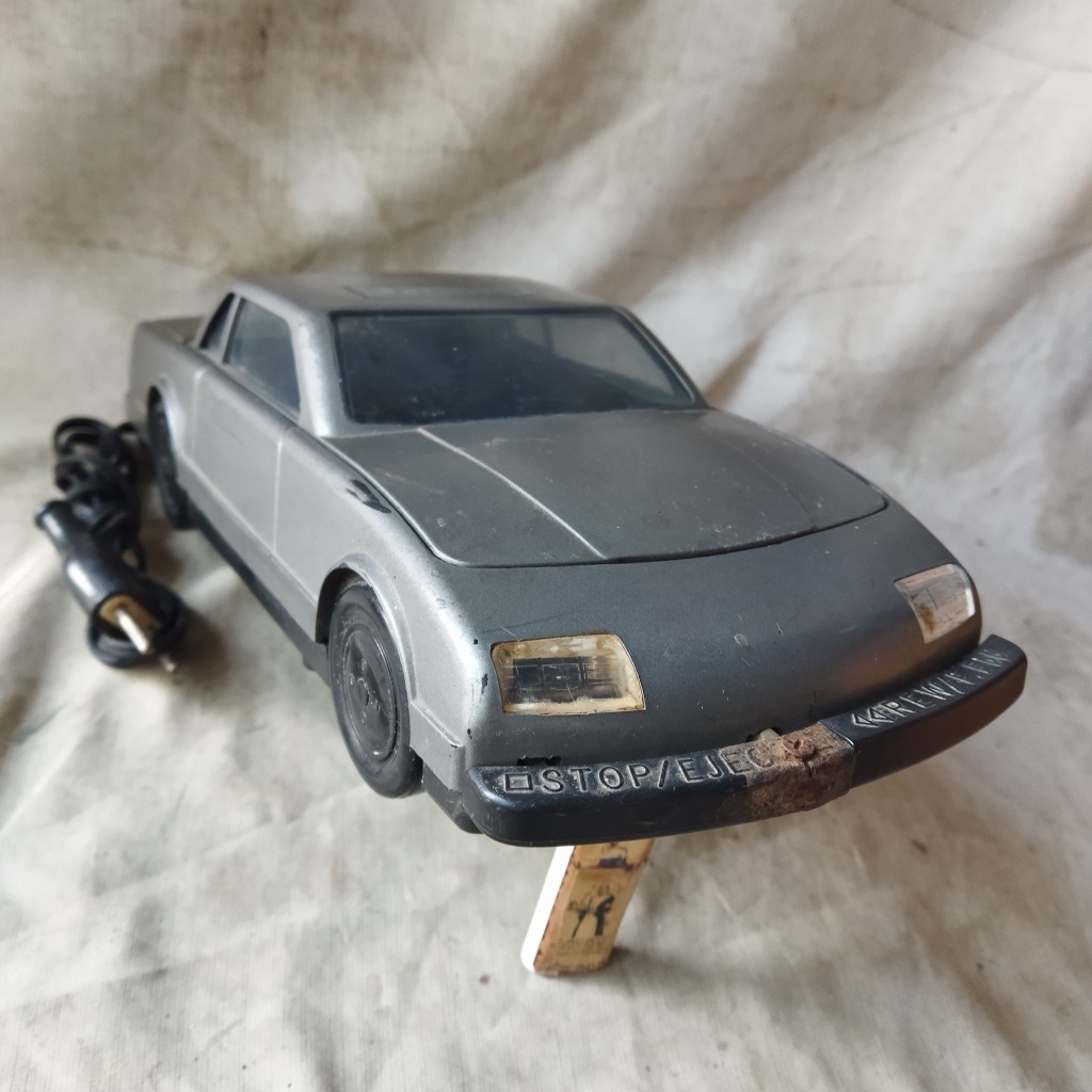 Pajangan Vintage Pemutar Kaset Video Merk Seikosha bentuk Mobil