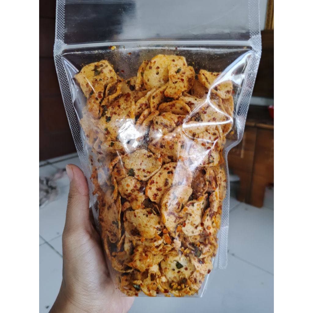 

*Basreng Ibun* pedas daun jeruk ukuran 250gram