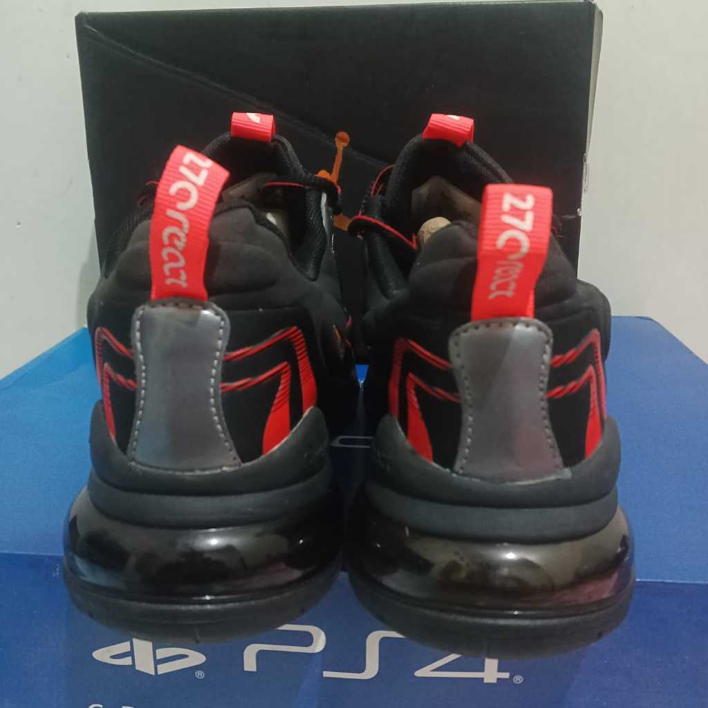 Sepatu olahraga pria AM-React-270 ALIEN Black/red (Size44)