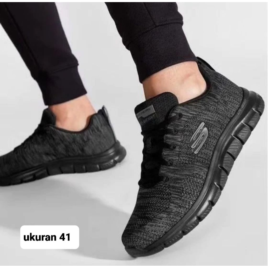 sepatu sport runing olahraga pria skechers original hitam polos full black dynamight full pace