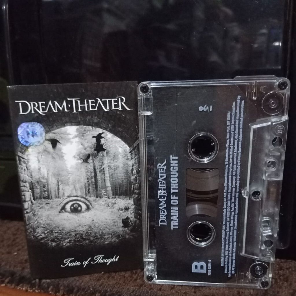 kaset pita dream Theater train of tought