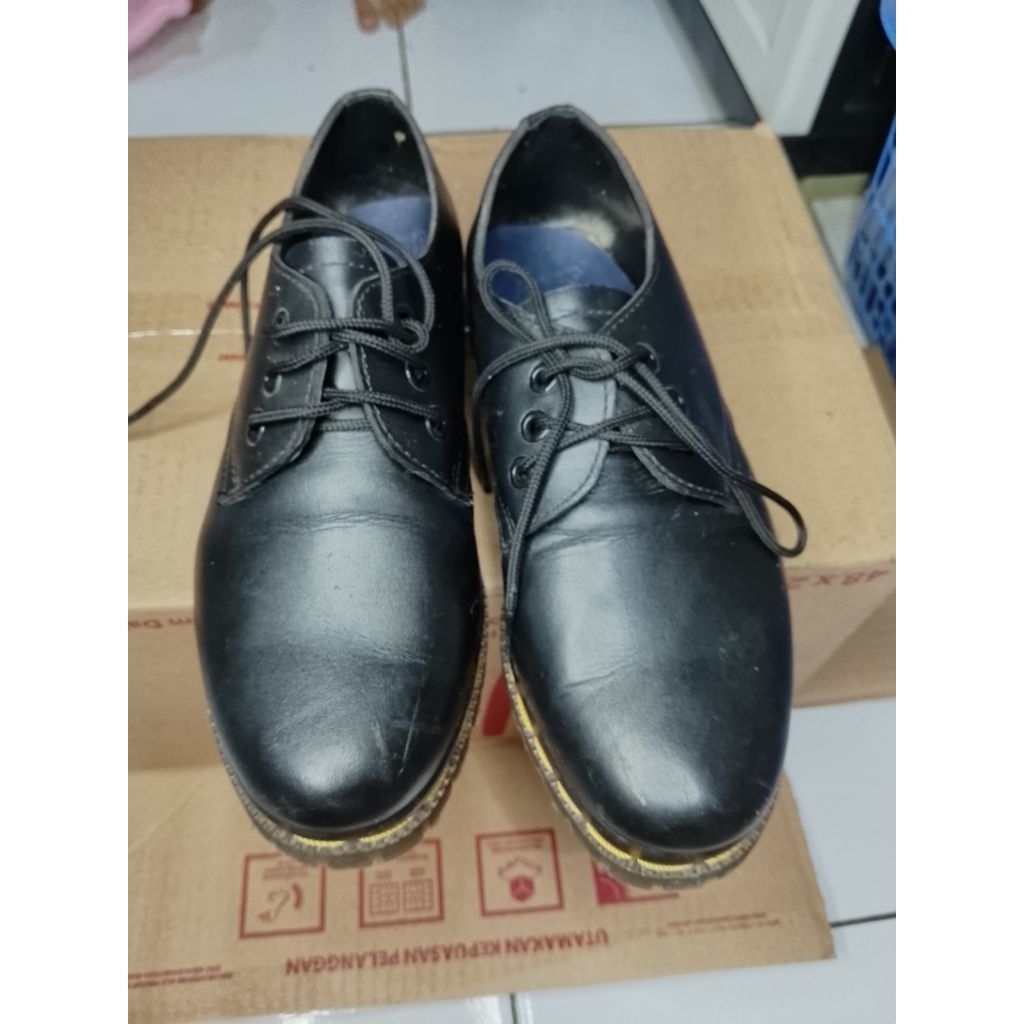 SEPATU DOCMART || SEPATU HITAM || SEPATU KOREA WANITA || Sepatu wanita