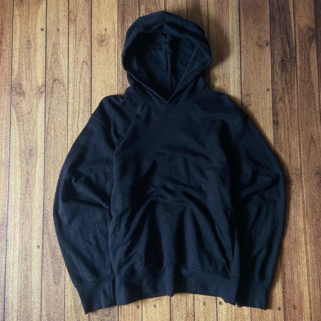 Hoodie Uniqlo Hitam M