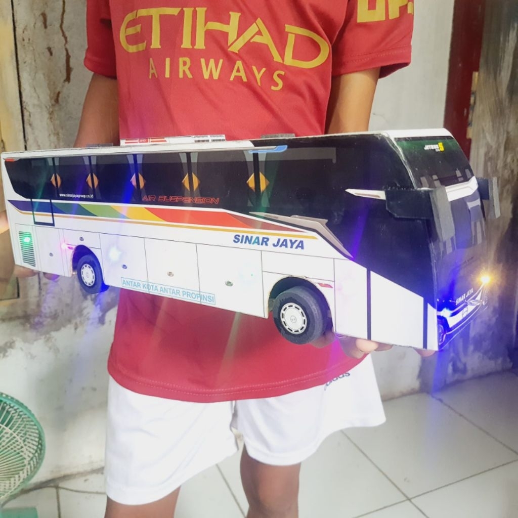 Miniatur Bus Sinar Jaya Jetbus 5 Ukuran Jumbo Mobil Mainan Hadiah Kado