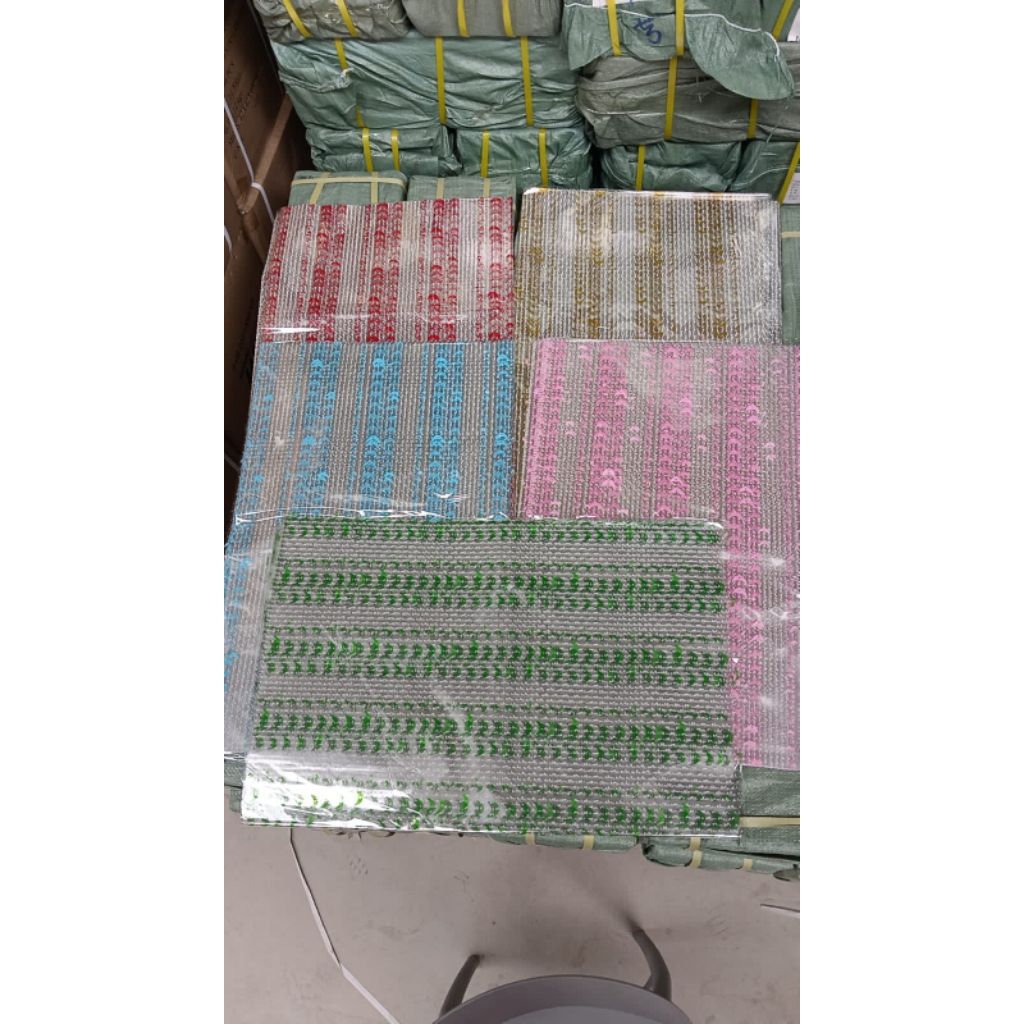 

plastik kado 50 lembar