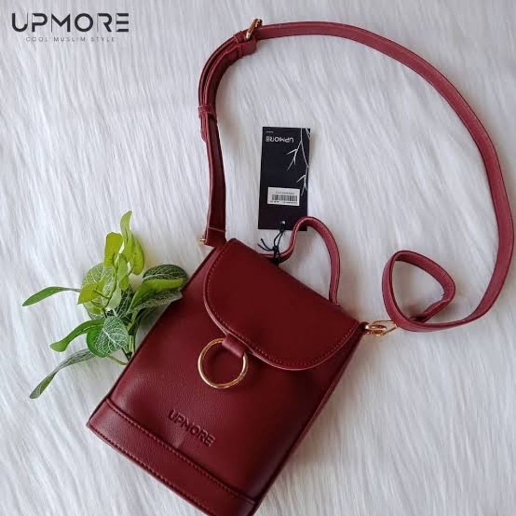 QUITTA SLING BAG UPMORE tas kekinian wanita remaja