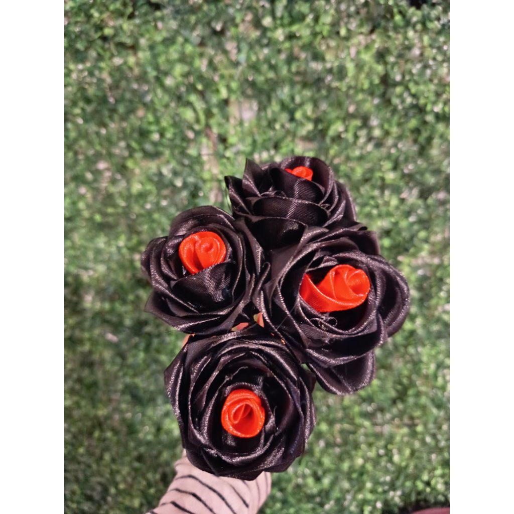 

mawar pita satin 4cm batang kawat