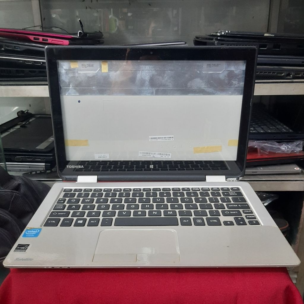 Casing & Touchscreen Toshiba  L15W
