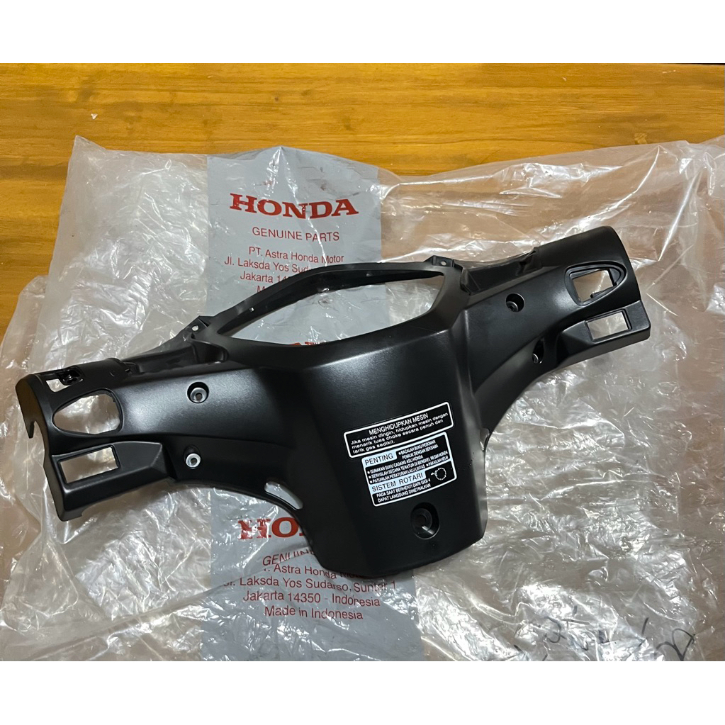 5320C-KWW-A00 Cover Batok Belakang Speedometer Honda Revo Cover Batok Lampu Belakang Revo Absolute 1