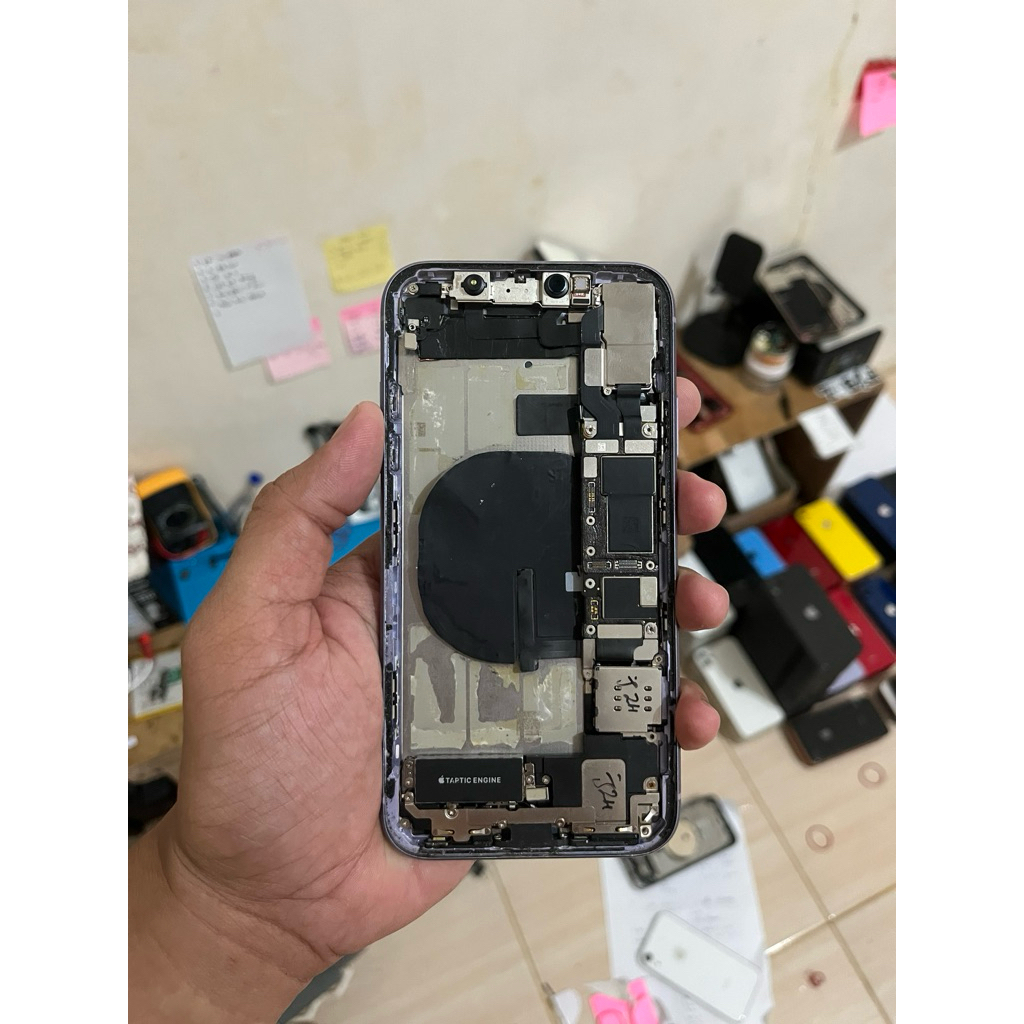 MESIN IPHONE 11 128 LOCK
