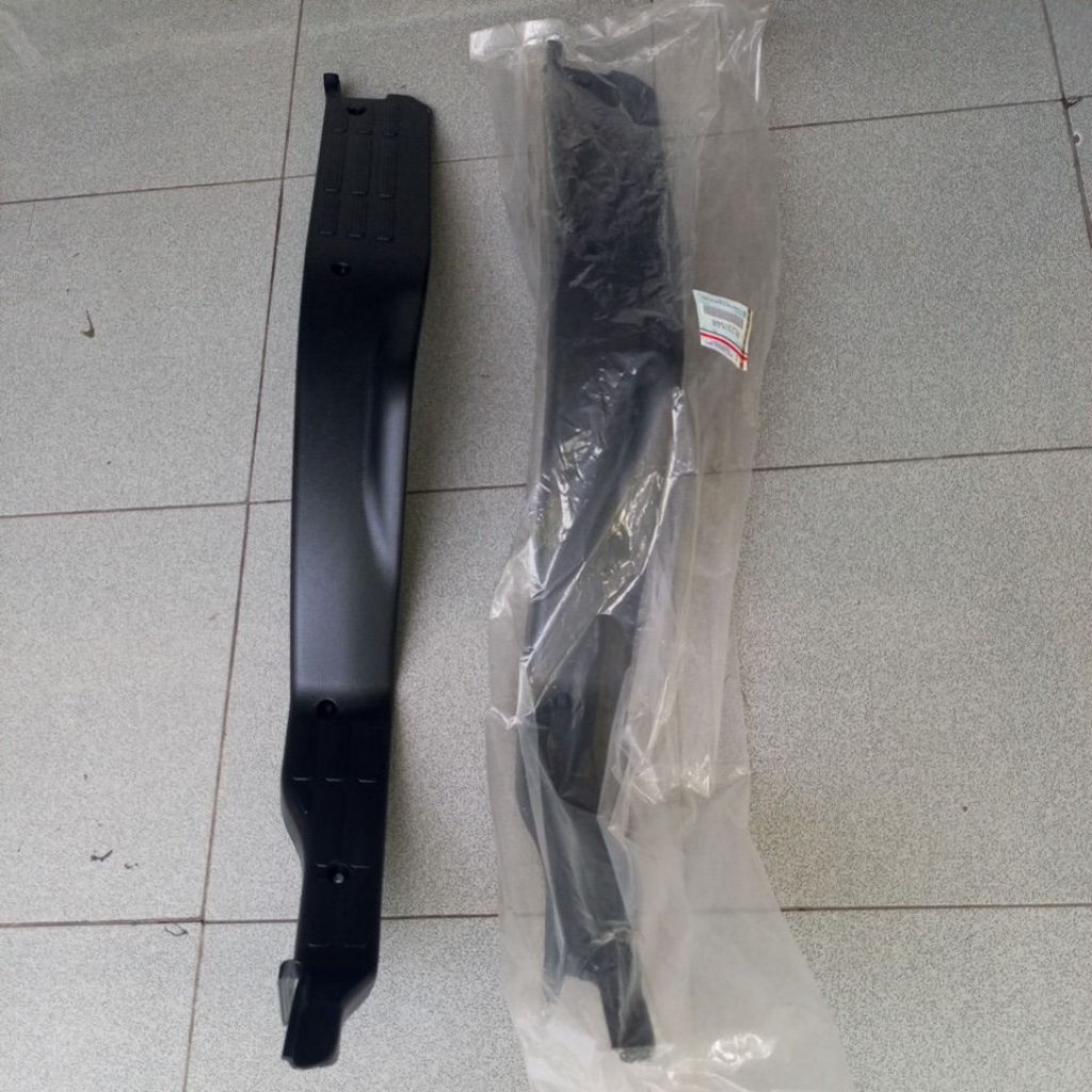 PENJEPIT KARPET CANTER ORIGINAL ML231548