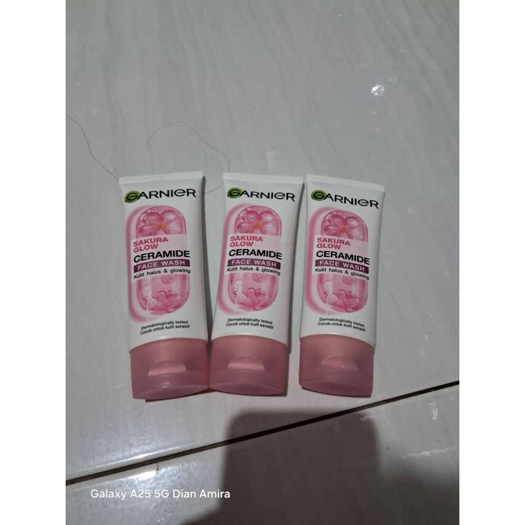 garnier sakura white