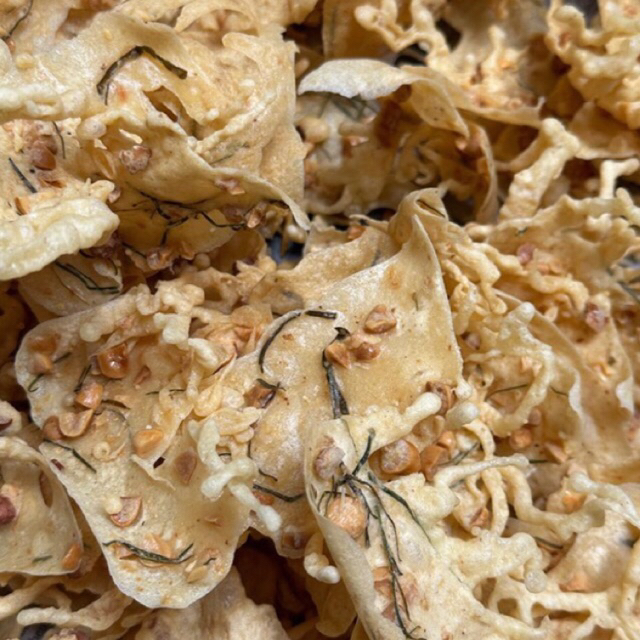 

Rempeyek Kacang Renyah Rumahan - Cemilan Tradisional Gurih Tanpa MSG