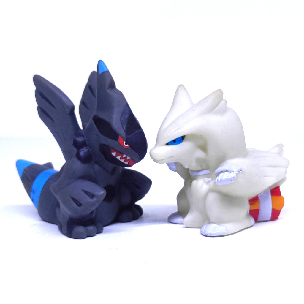 Pokemon BANDAI Kids Figure Set - Zekrom "Overdrive Mode" & Reshiram "Overdrive Mode" (Pajangan / Fin