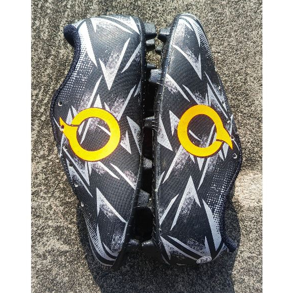 Sepatu olahraga Sepak bola Anak kecil laki-laki Junior TK SD Model Terbaru Size 28 29 30 31 32 33