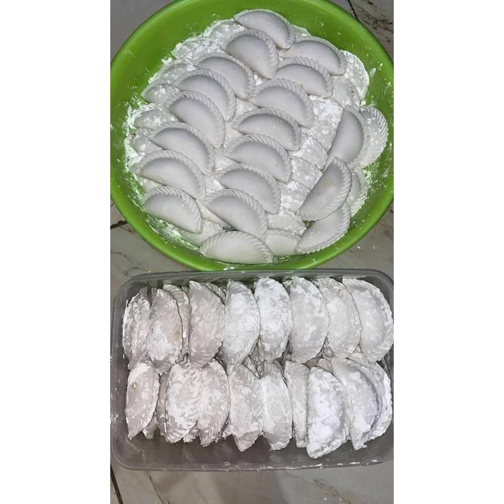 

Cireng isi ayam suwir ayam pedas 1 pack isi 10
