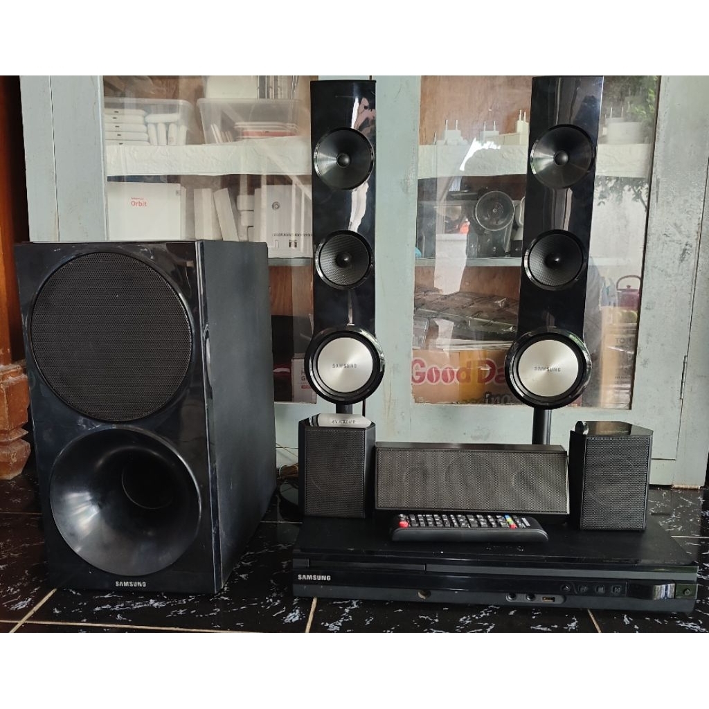 Home Theater Samsung HT-F453HRK Komplit