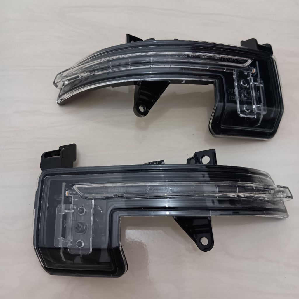 Lampu sen spion xpander original