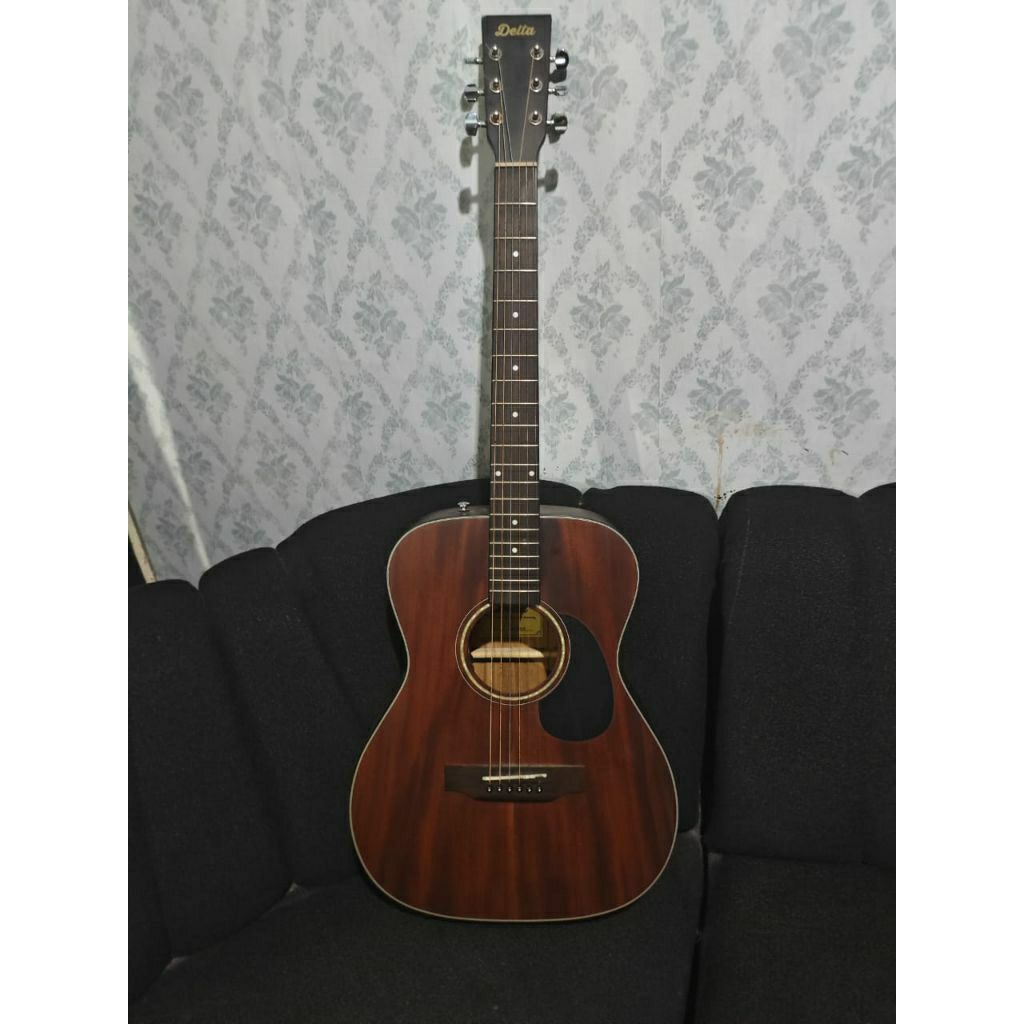 gitar akustik original delta