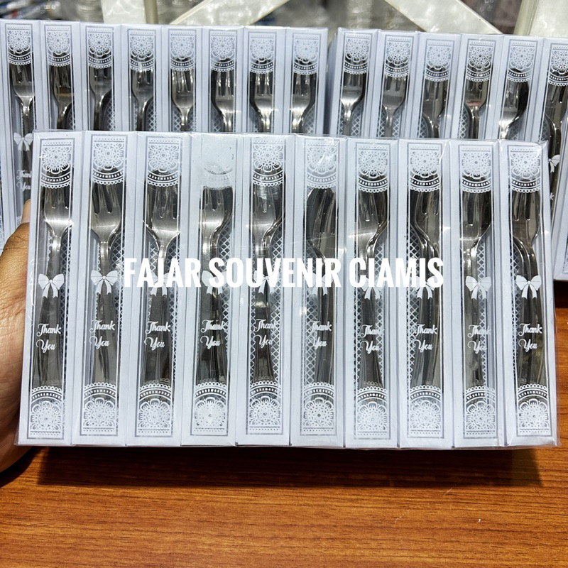 1 pack 50 pcs souvenir sendok garpu silver kemas mika bahan plastik