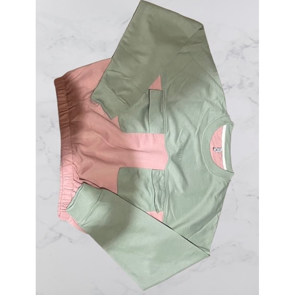 PRELOVED CREWNECK SIXTYONE