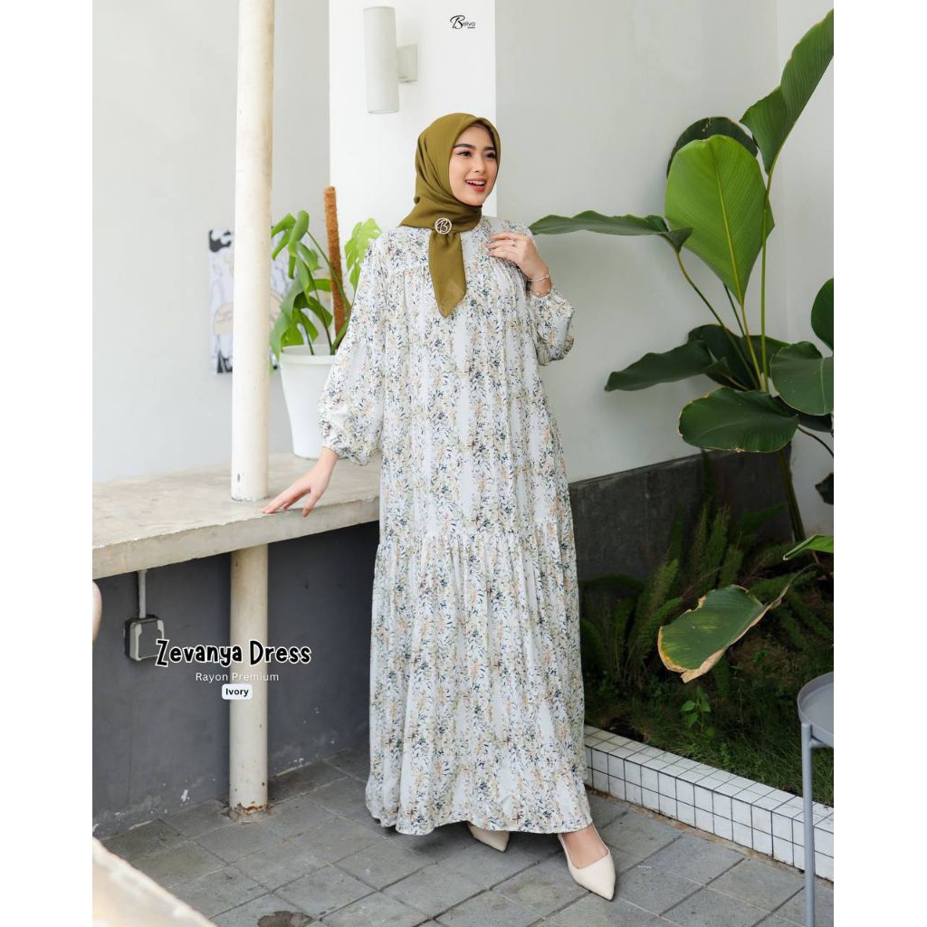 Zevanya Dress by Belva Fashion