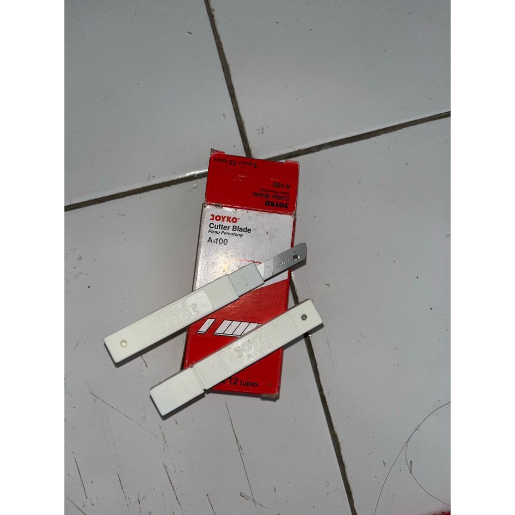

Joyko Cutter (Isi Kater)