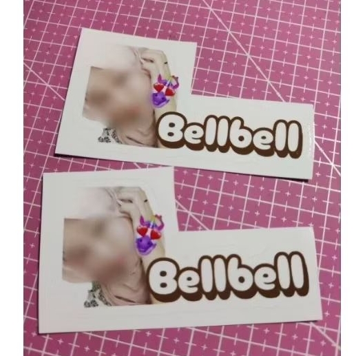 

Cetak Sticker Foto + Nama Custom Ukuran Panjag 9cm Glossy Waterproof/Hologram