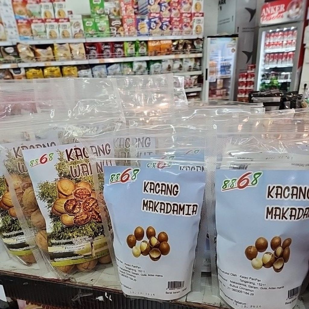 

Kacang Makadamia, walnut 300gr