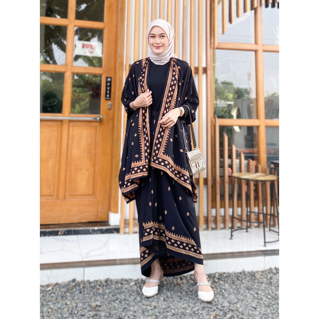 Set Kebaya Modern Outfit Kondangan Simpel One Set Batik Outer Rok Lilit Kimono Wanita
