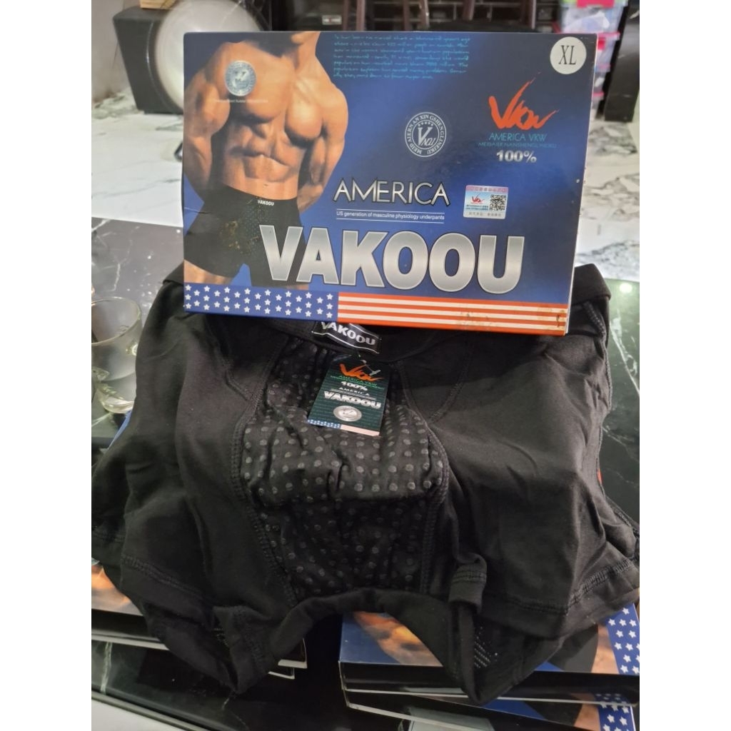 CELANA DALAM PRIA VAKOOU