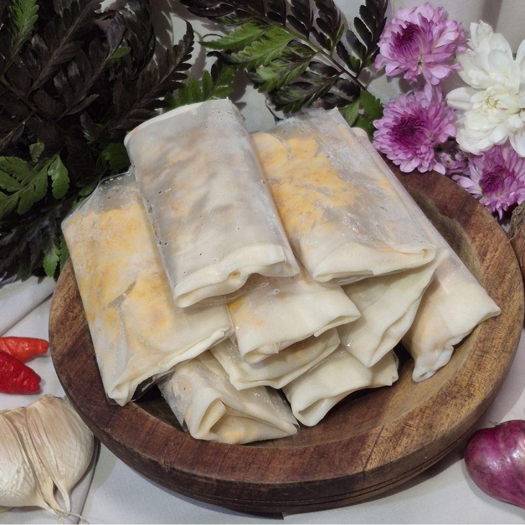 

FROZEN Lumpia Ayam Suwir Pedas