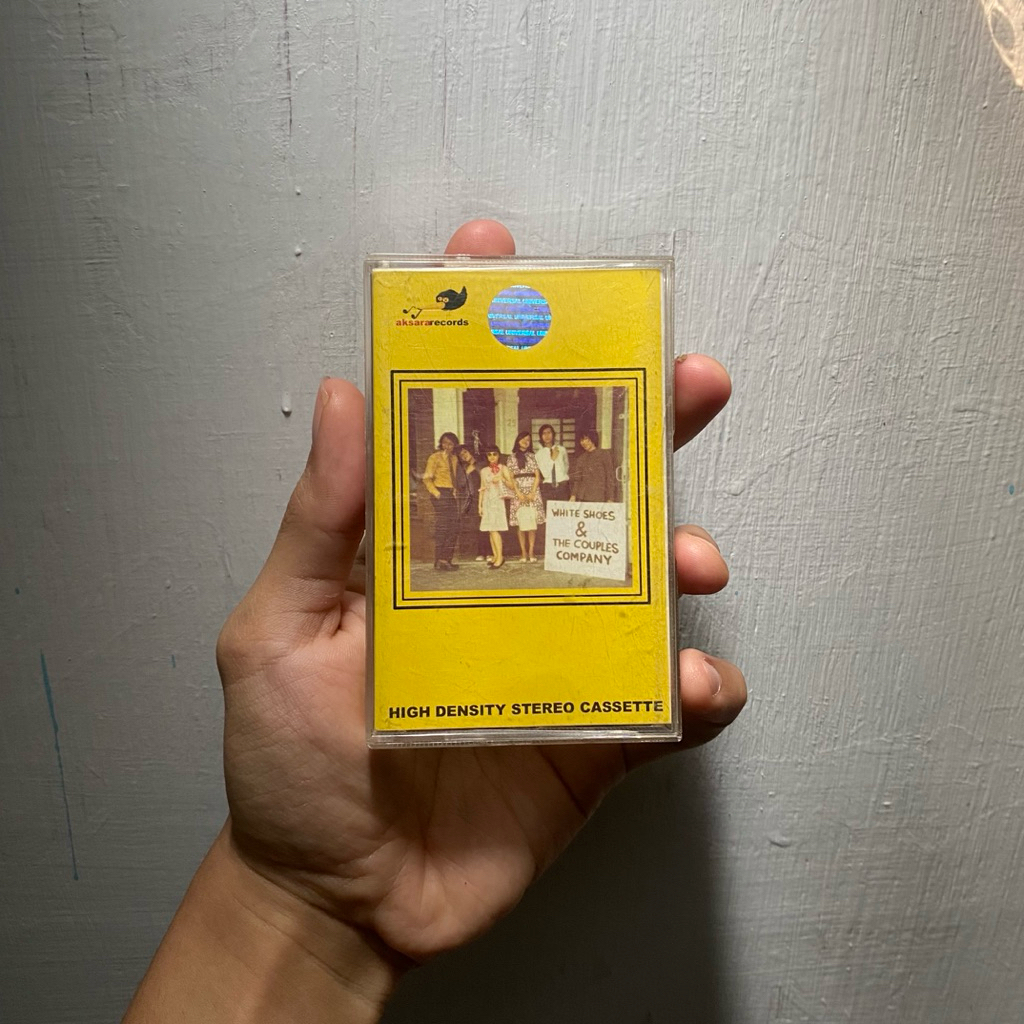 Kaset White Shoes & The Couples Company