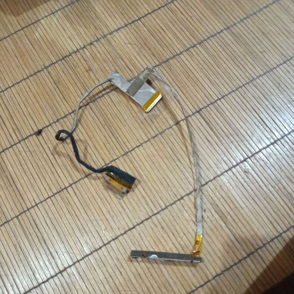 Fleksibel LCD Laptop Toshiba C800