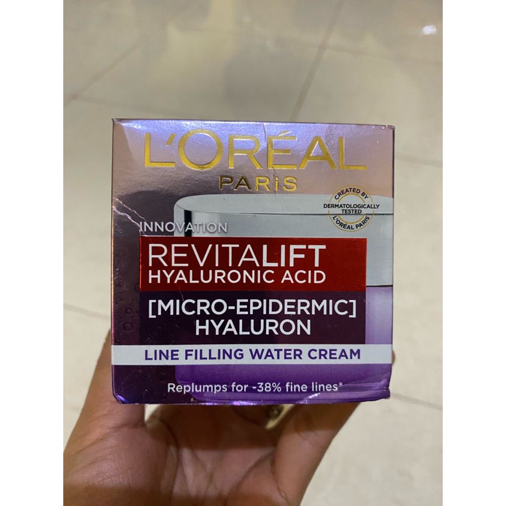L'oreal revitalift Moisturizing hyaluronic acid line Filler water cream