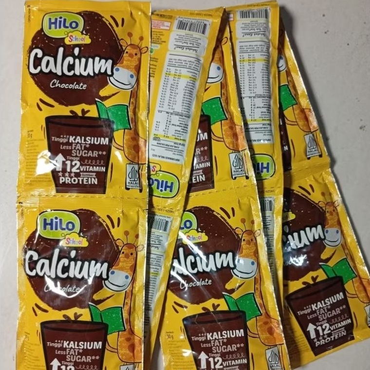 

Hilo School Susu Cokelat / Strawberry (1 Renteng = 10 Sachet @30gr)