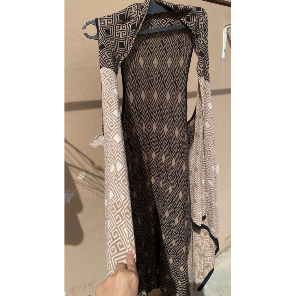 Preloved Cardigan Panjang Motif