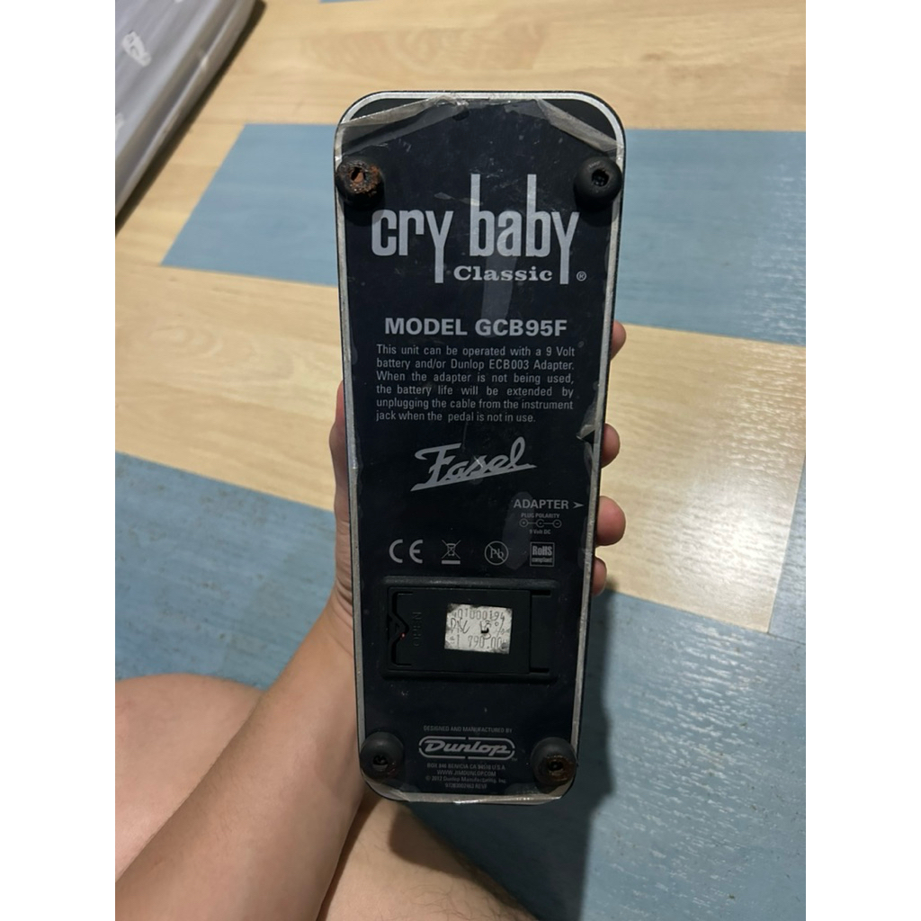 cry baby classic wah gcb95f